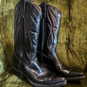 Black western boots